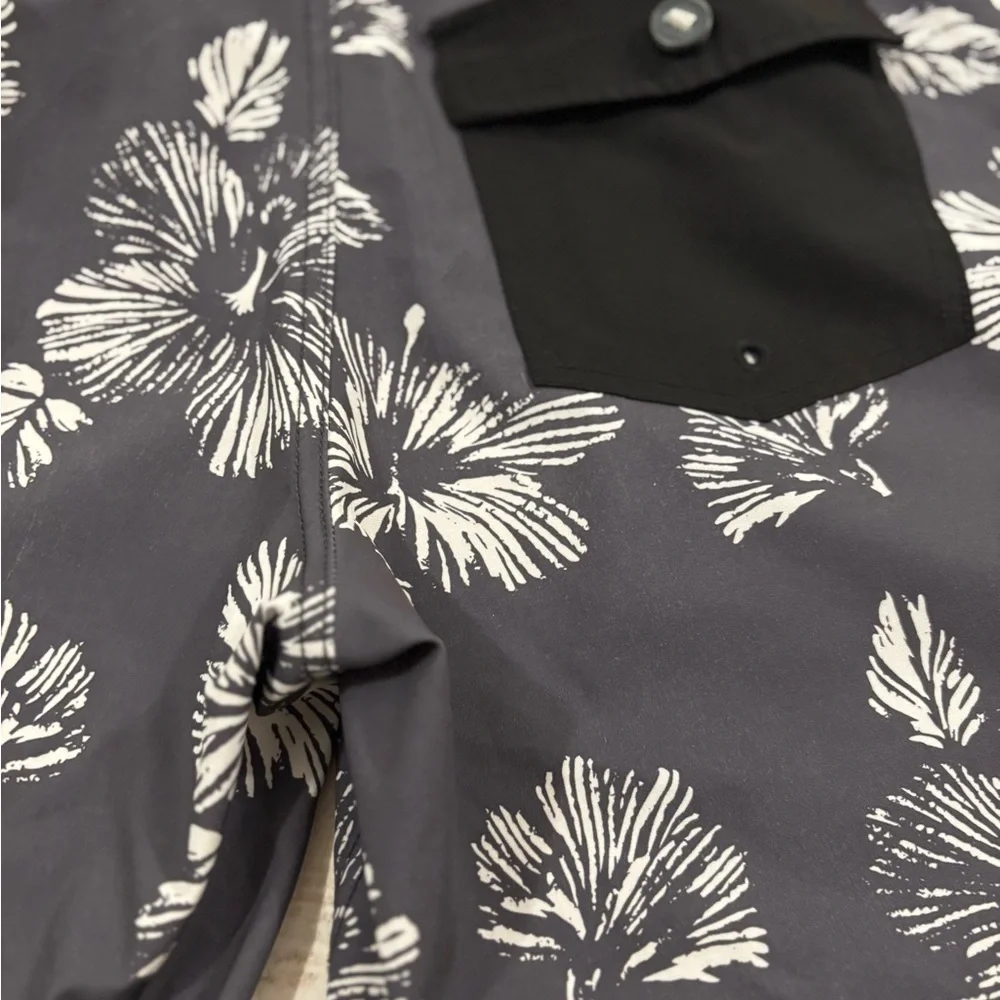 Vuori Men’s Cruise Board Shorts Gray Size 30